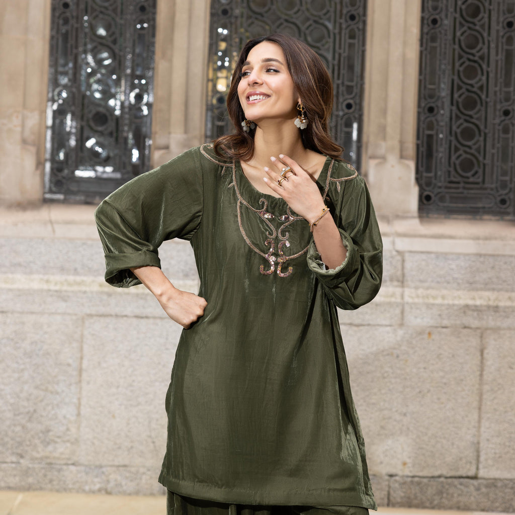 Emerald Velvet Hand-Embroidered Co-ord Set